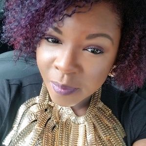 Meet your Posher, Tracey